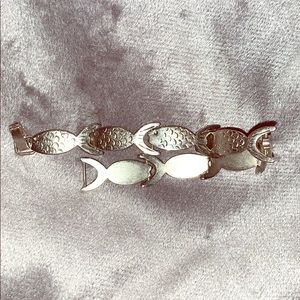 Funky fish bracelet • Sterling silver 👀🐟